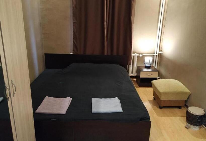 ユースホステル Deluxe Rooms In The Middle Of The Downtown