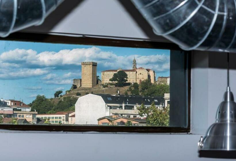 Albergue Santiago 15 Monforte