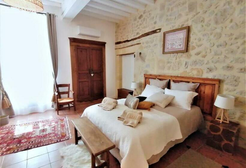 مبيت وإفطار Domaine De Gaïa, Piscine, Pétanque, Ping Pong, Proche Saint Emilion