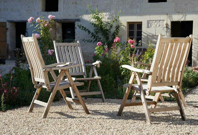 مبيت وإفطار Ferme Du Bois De Veude