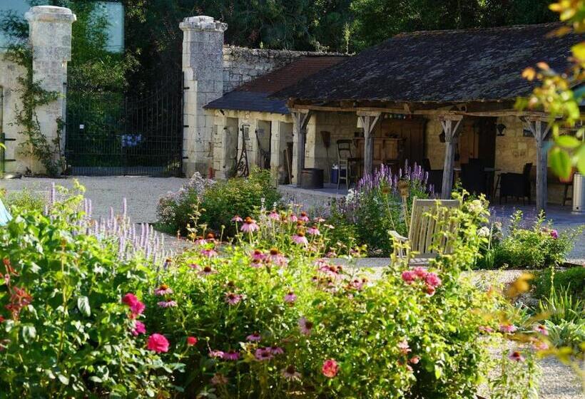 مبيت وإفطار Ferme Du Bois De Veude