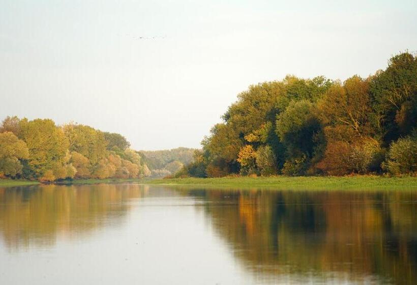 مبيت وإفطار Ferme Du Bois De Veude