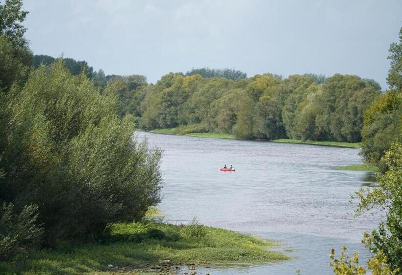 مبيت وإفطار Ferme Du Bois De Veude