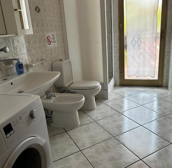 민박 Grotta Del Monaco