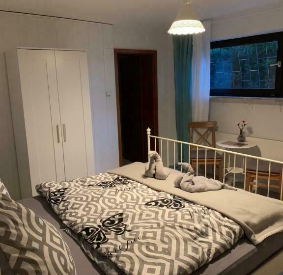 住宿加早餐  Idyllisches Zimmer In Ruhiger Lage Boppard Am Rhein