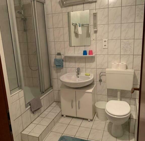 住宿加早餐  Idyllisches Zimmer In Ruhiger Lage Boppard Am Rhein