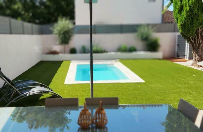 민박 Jas Dou Felibrige