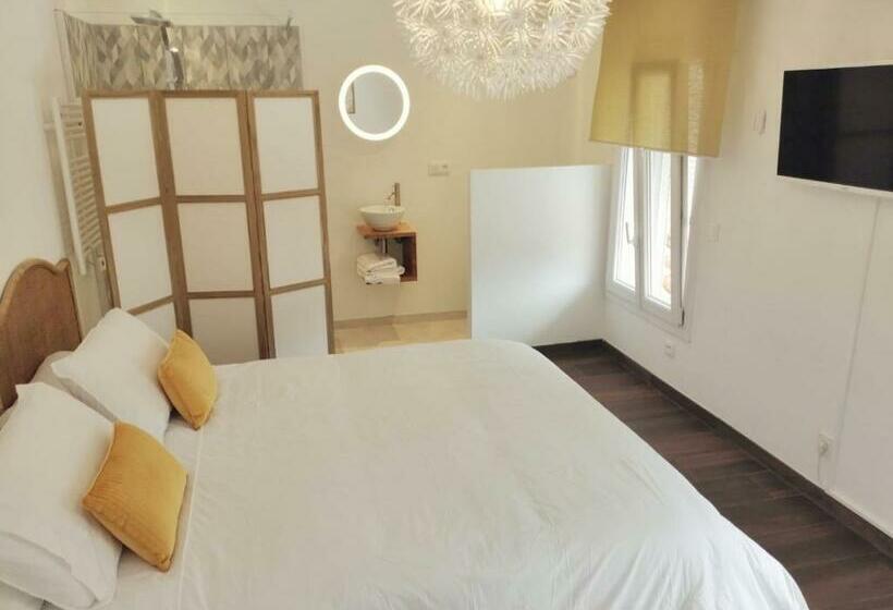 민박 Jas Dou Felibrige