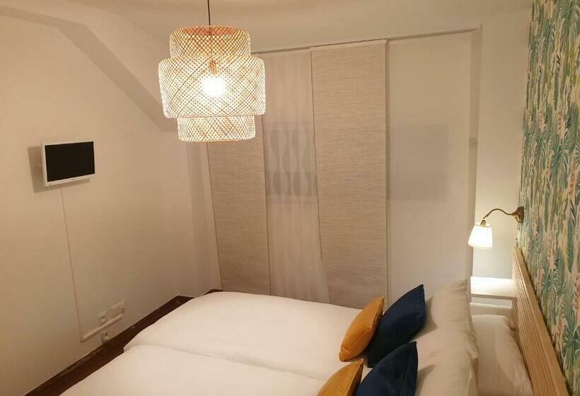 민박 Jas Dou Felibrige