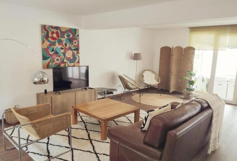 민박 Jas Dou Felibrige