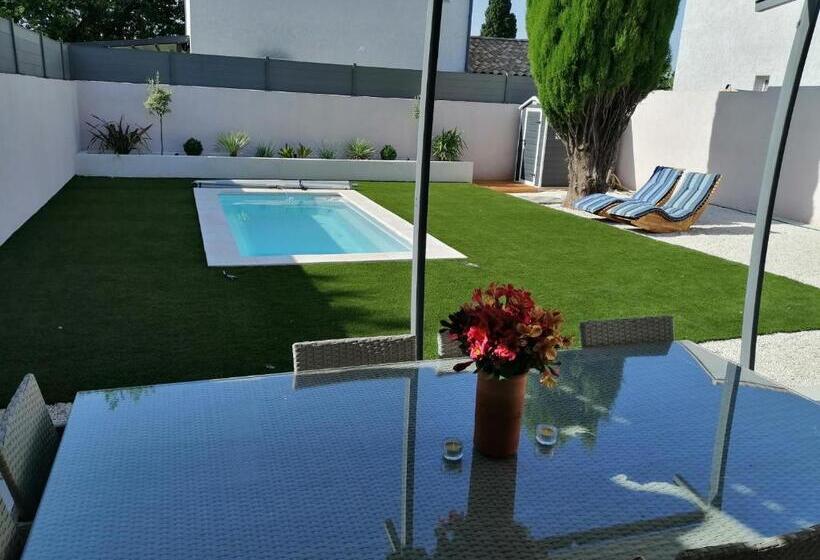 민박 Jas Dou Felibrige