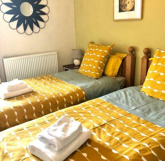 Bed and Breakfast Lakeside House Ei