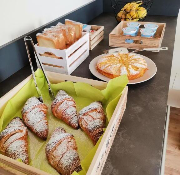 ベッドアンドブレックファースト Le Métro