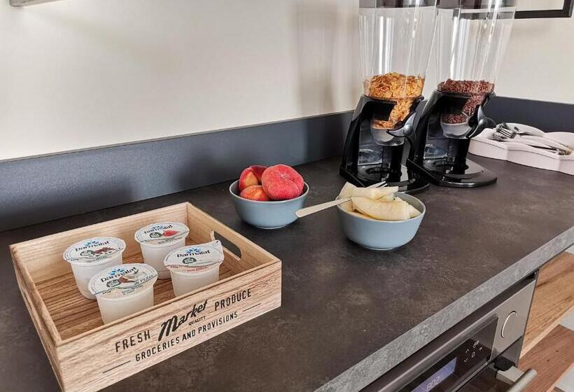 ベッドアンドブレックファースト Le Métro