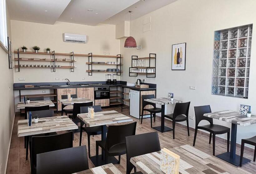 ベッドアンドブレックファースト Le Métro