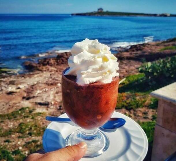 تختخواب و صبحانه Unni