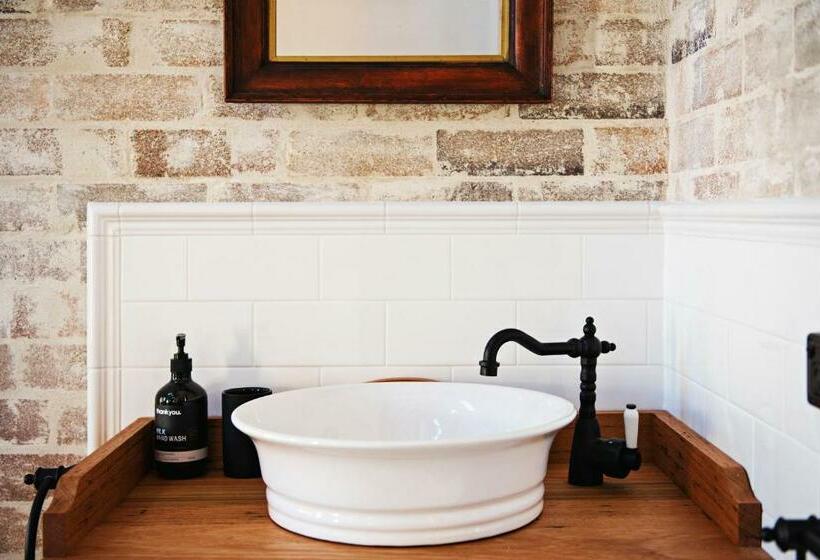 צימר Wilgowrah Church   Wilgowrah   A Country Escape