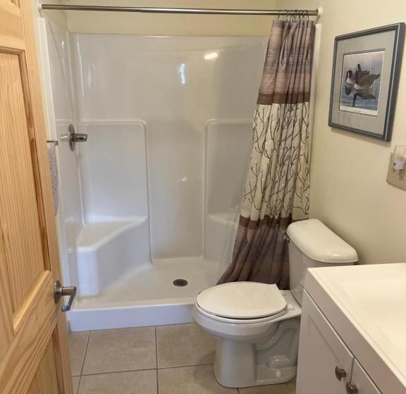 فندق Creekside Downtown Vacation Suites, Only Adults 25 Or Older