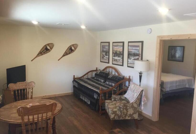 فندق Creekside Downtown Vacation Suites, Only Adults 25 Or Older