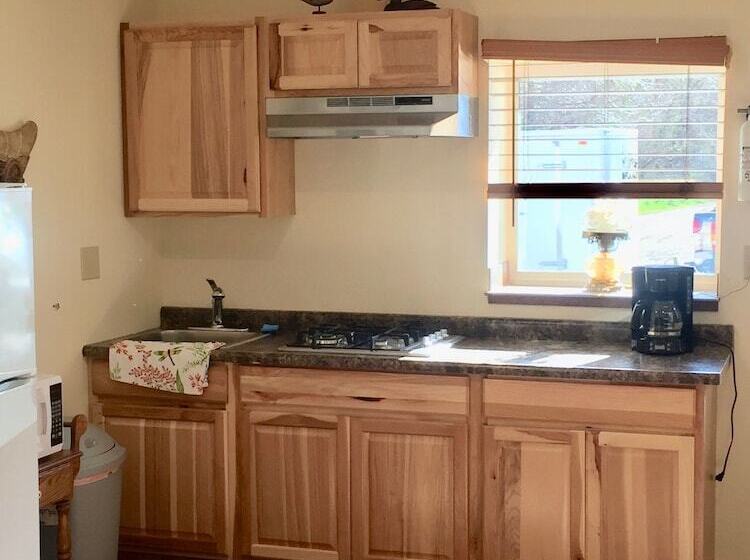 فندق Creekside Downtown Vacation Suites, Only Adults 25 Or Older