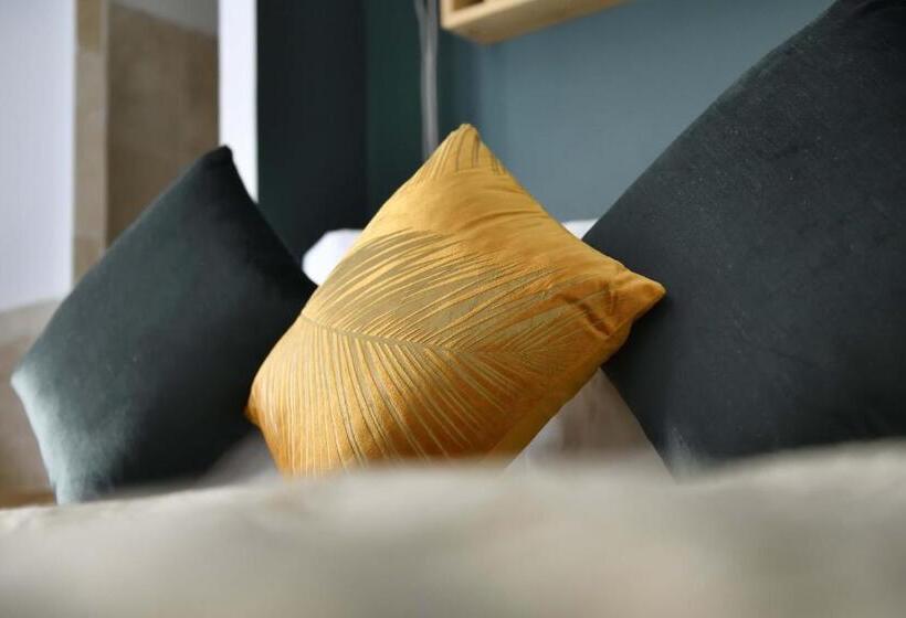 בית מלון כפרי La Maison De Lourmarin