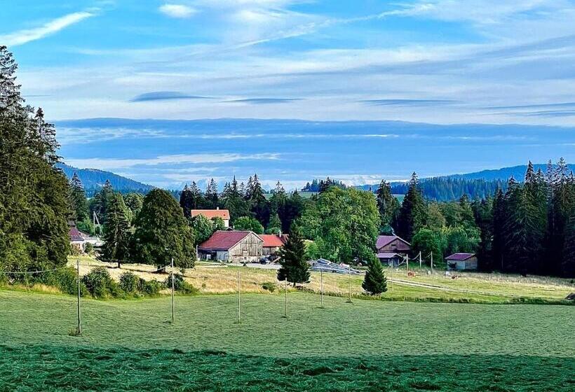 فندق Hôtel Restaurant Les Cernets Swiss Lodge Ssh