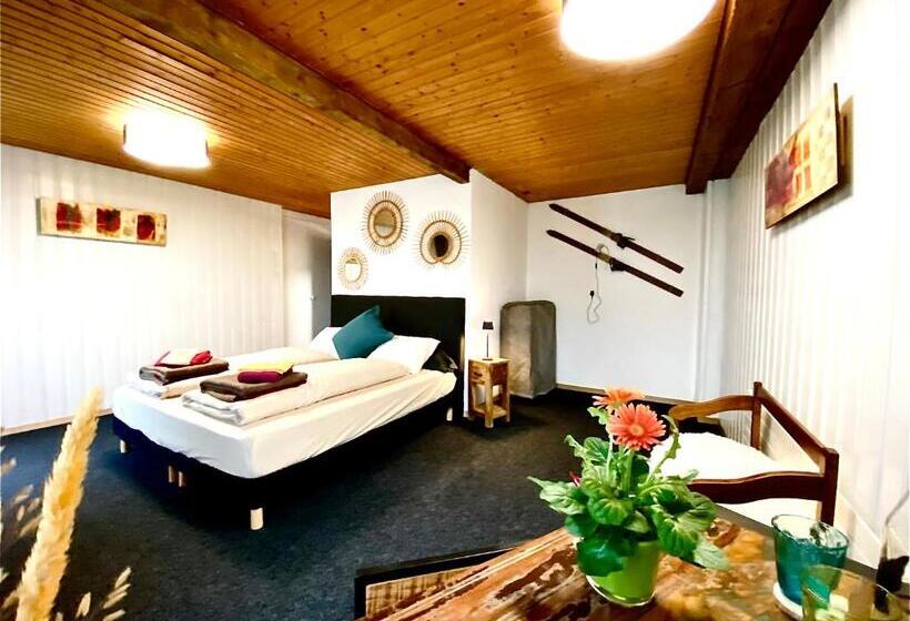 فندق Hôtel Restaurant Les Cernets Swiss Lodge Ssh