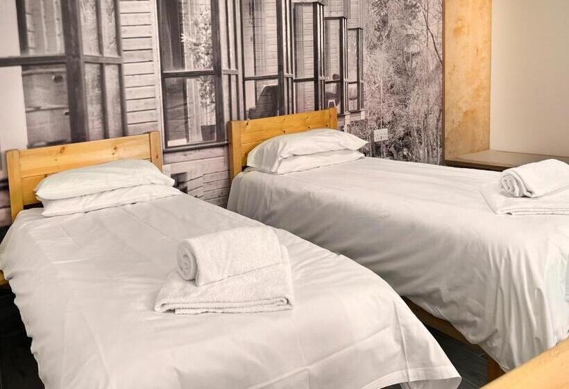 Lodges At Flimwell Park