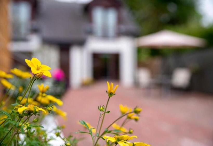 펜션 Braeside Guest House, Loch Lomond