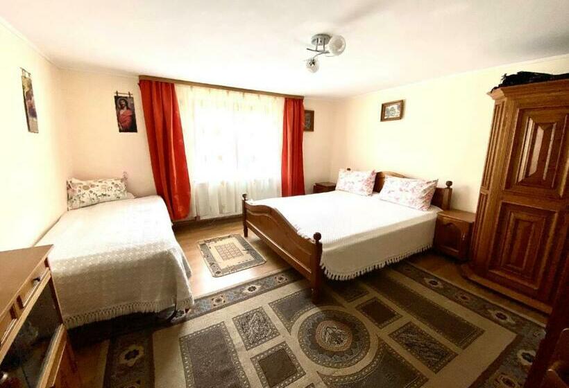 بنسيون Casa Agroturistica Tarancuta Din Vatra Moldovitei