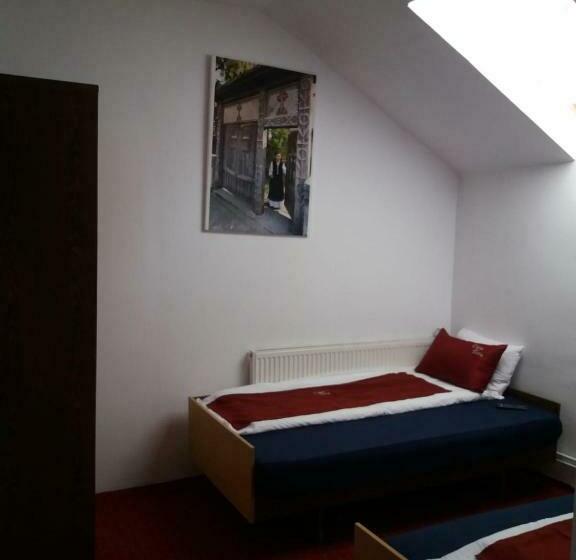 פנסיון Casa Tora Tasnad