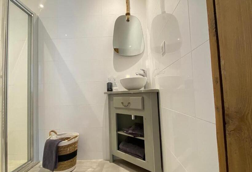 펜션 Château De Chatenay   Macon