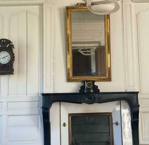 펜션 Château De Chatenay   Macon