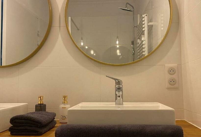 펜션 Château De Chatenay   Macon