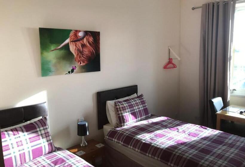 Пансион Eilidh’s Guest House