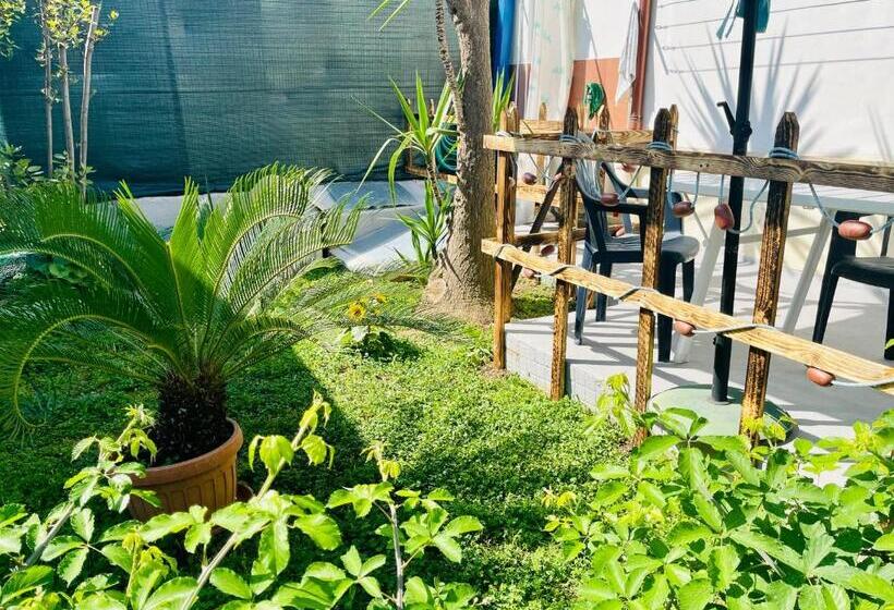 ペンション Far West