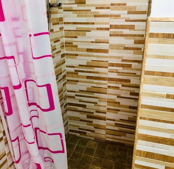 ペンション Far West