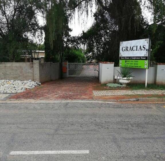 펜션 Gracias Guest House