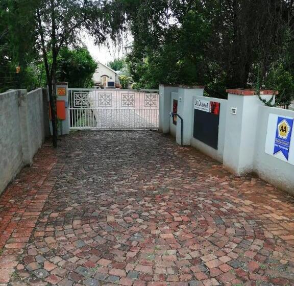 פנסיון Gracias Guest House