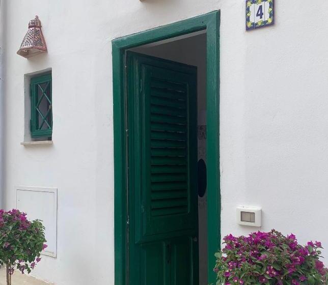 ペンション Le Lanterne Di Terrasini