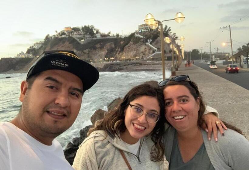 פנסיון Mini Hostal Cultural De Mazatlán