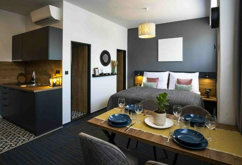 פנסיון Penzión Mamut Revúca