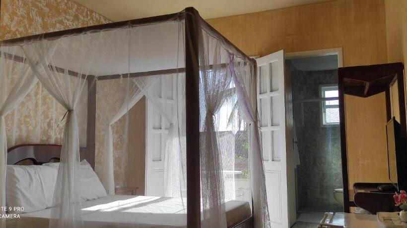 פנסיון Pousada Canavieiras Frederic