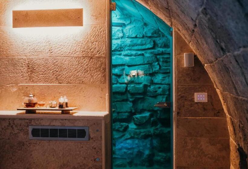 Pietraluna Luxury B&b