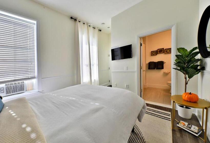 Good Hotels Boston