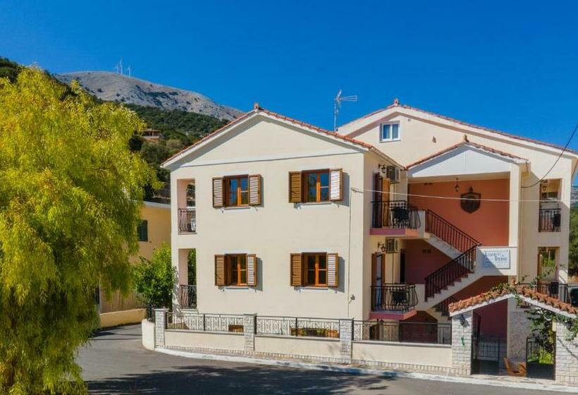 Alexatos Studios & Apartments