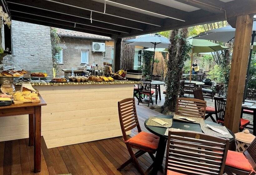 تختخواب و صبحانه A Casa Di Paola Suite