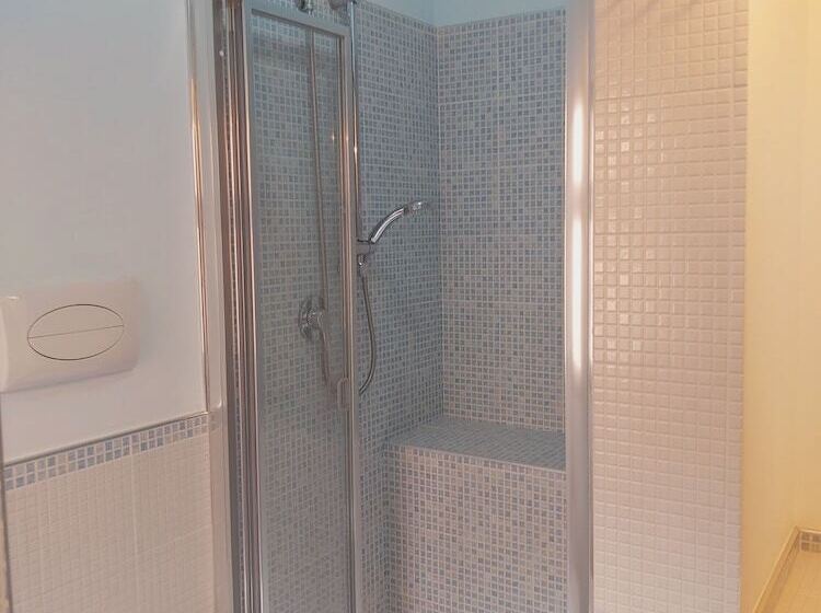 ベッドアンドブレックファースト Bella Giulia