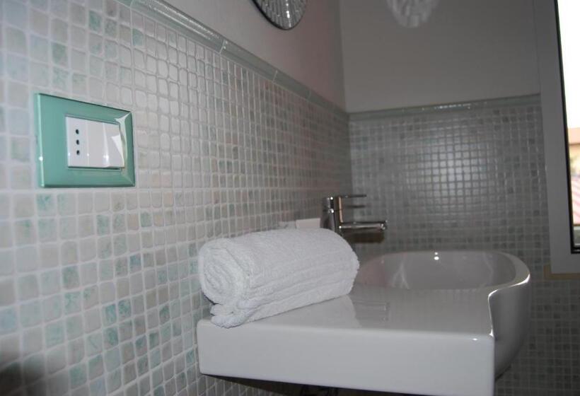 住宿加早餐  Burlamacco Gold