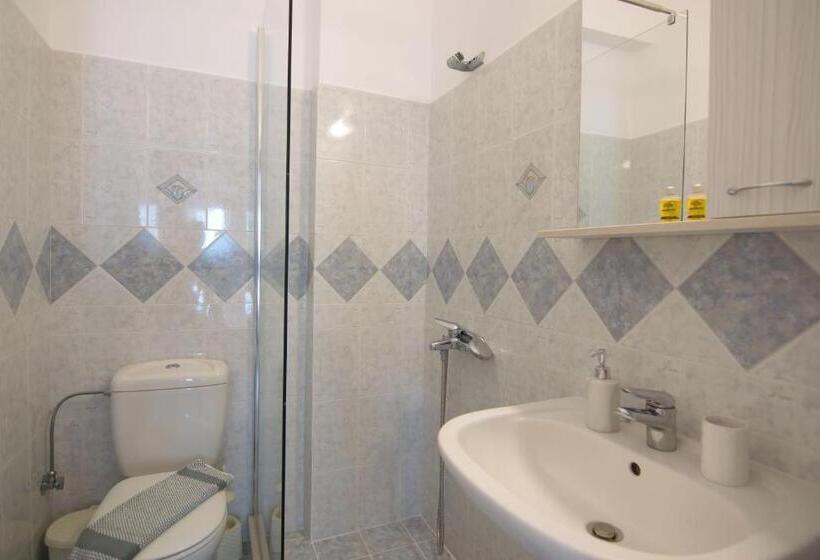 Bed and Breakfast Camara